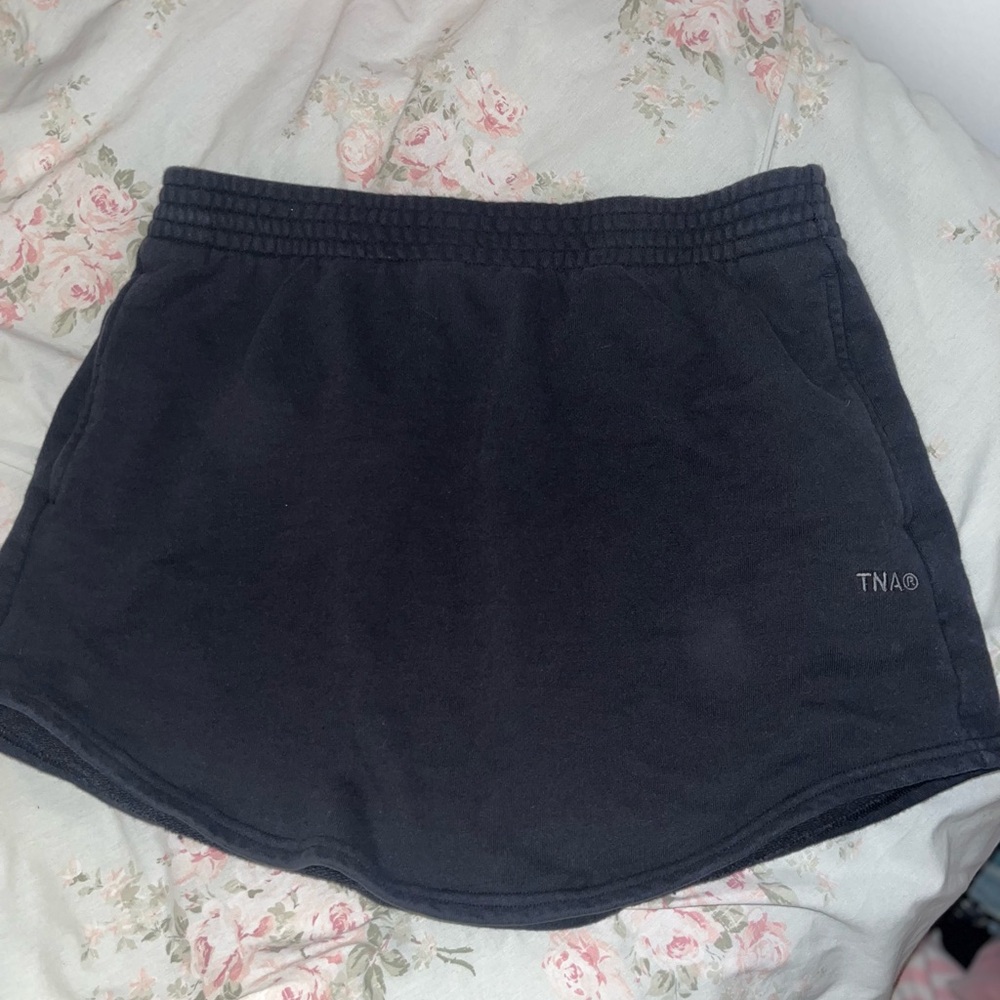 Aritzia TNA fleece cozy skirt